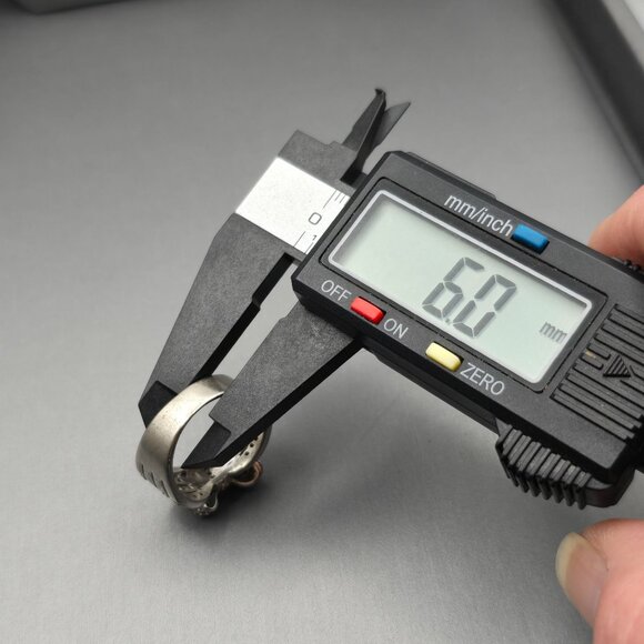 VTG Sterling Silver Marcasite & Clear Gemstone Bow Ring Size 9 Wide Band 8.03g - Picture 8 of 9